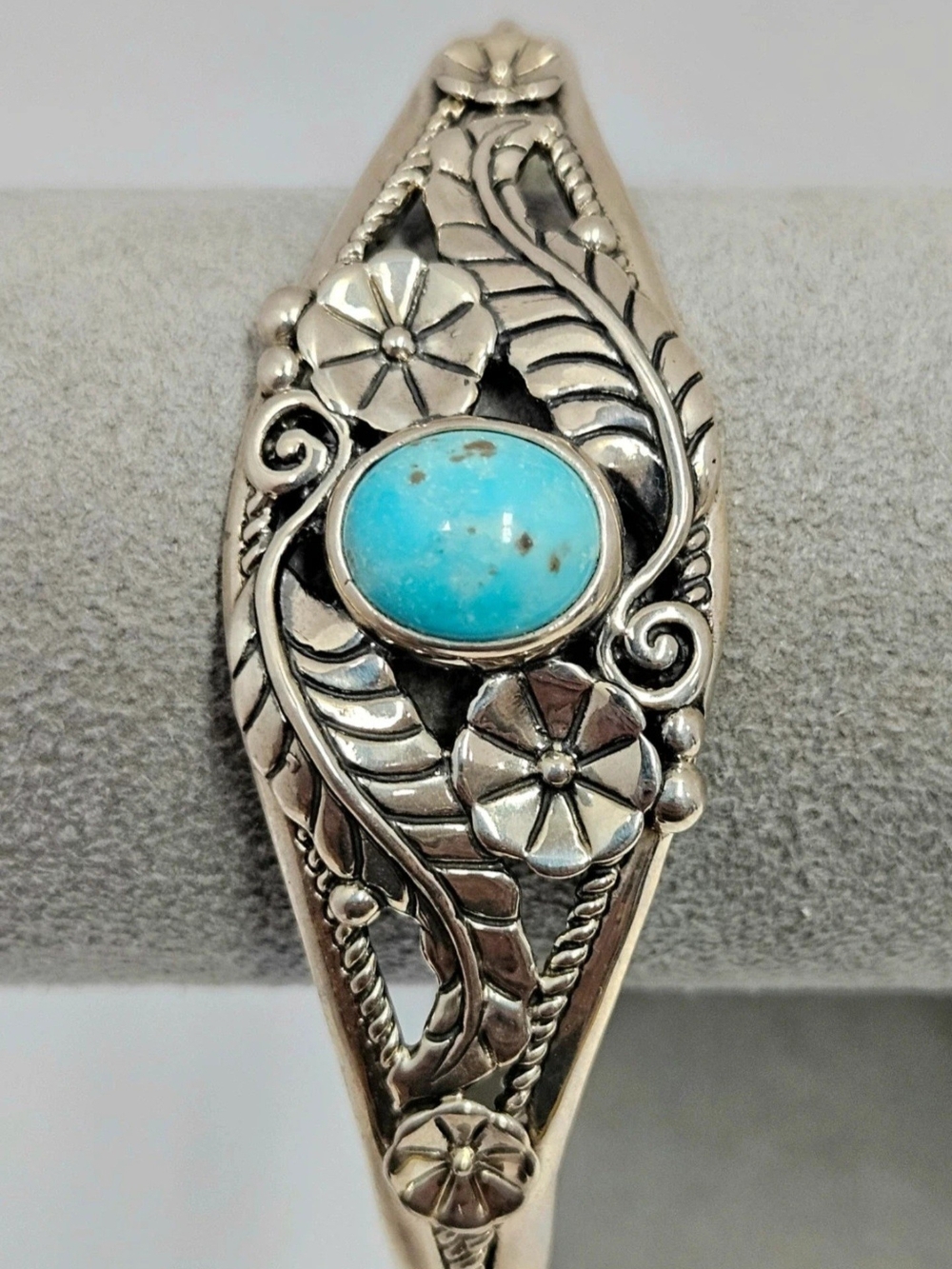 American West Turquoise Sterling Silver Flower Bracelet